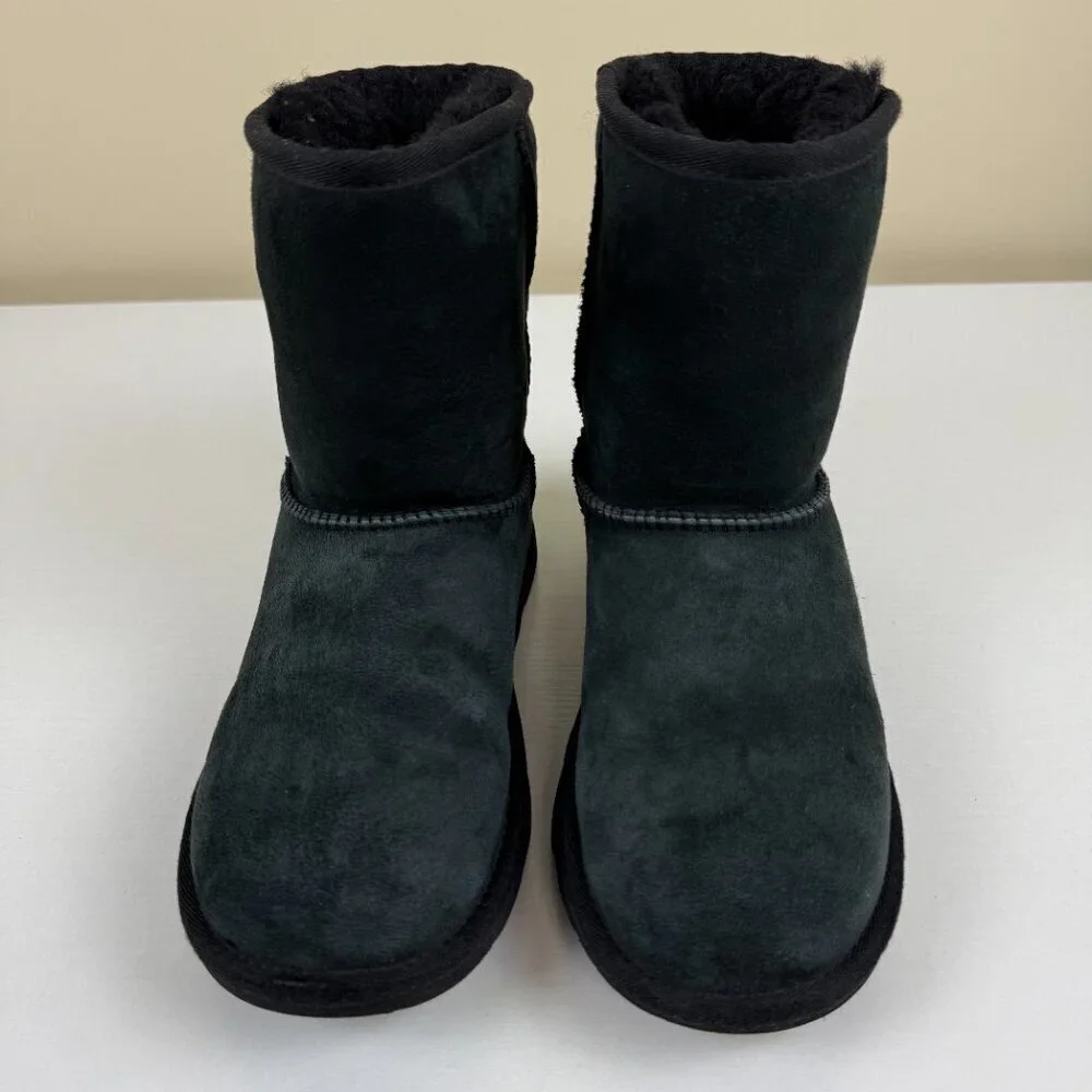 EUC UGG Classic Black Short Boots S/N 1017703K